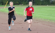 Zu zweit fällt es beim 50-Meter-Sprint nur halb so schwer, richtig Gas zu geben. Foto: hri