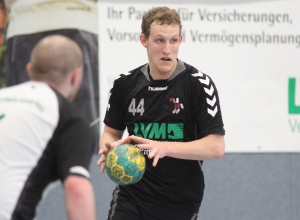 Neun Tore durfte Marcel Peters (l.) gegen DJK Sparta Münster auf sein Torekonto verbuchen. Für einen Sieg hätte er einmal mehr einnetzen müssen. (Foto: Heidrun Riese)