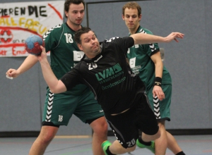 Florian Schulte, hier noch im Einsatz für Greven, erwartet die Handballfreunde am Samstag als Trainer des TV Kattenvenne. (Foto: Heidrun Riese)