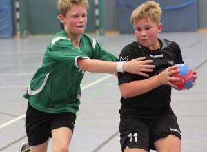 Philip Derksen erzielte zehn Tore beim Turnier und ging in beiden Spielen mit den Handballfreunden als Sieger vom Parkett. (Foto: Heidrun Riese)