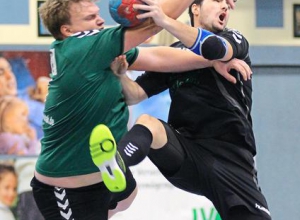   Mit harter Gegenwehr können Max Antemann (rechts) und seine Kollegen im Spiel gegen SW Havixbeck rechnen. Foto: Heidrun Riese