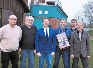 Der Vorstand des SSV Greven (von links) mit dem neuen Geschäftsführer Andreas Krumschmidt, dem Schriftführer Dieter Eixler, Vorstandschef Jürgen Mußmann, dem ausscheidenden Vize Marco Hildmann, Beisitzer Markus Ahlert sowie Schatzmeister/Kassierer Johannes König. (Foto: Jannis Beckermann)