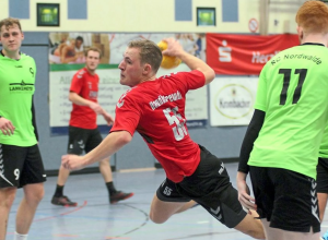 Youngster Thorben Bensmann fasste sich ein Herz und erzielte drei Treffer beim umjubelten Sieg der HF-Herren im Derby gegen den SC Nordwalde. Foto: hr