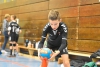 Sieht einfach aus, ist es aber nicht immer. HF-Youngster Felix Oana versucht sich beim Ball-Balancieren. (Foto: Stefan Bamberg)